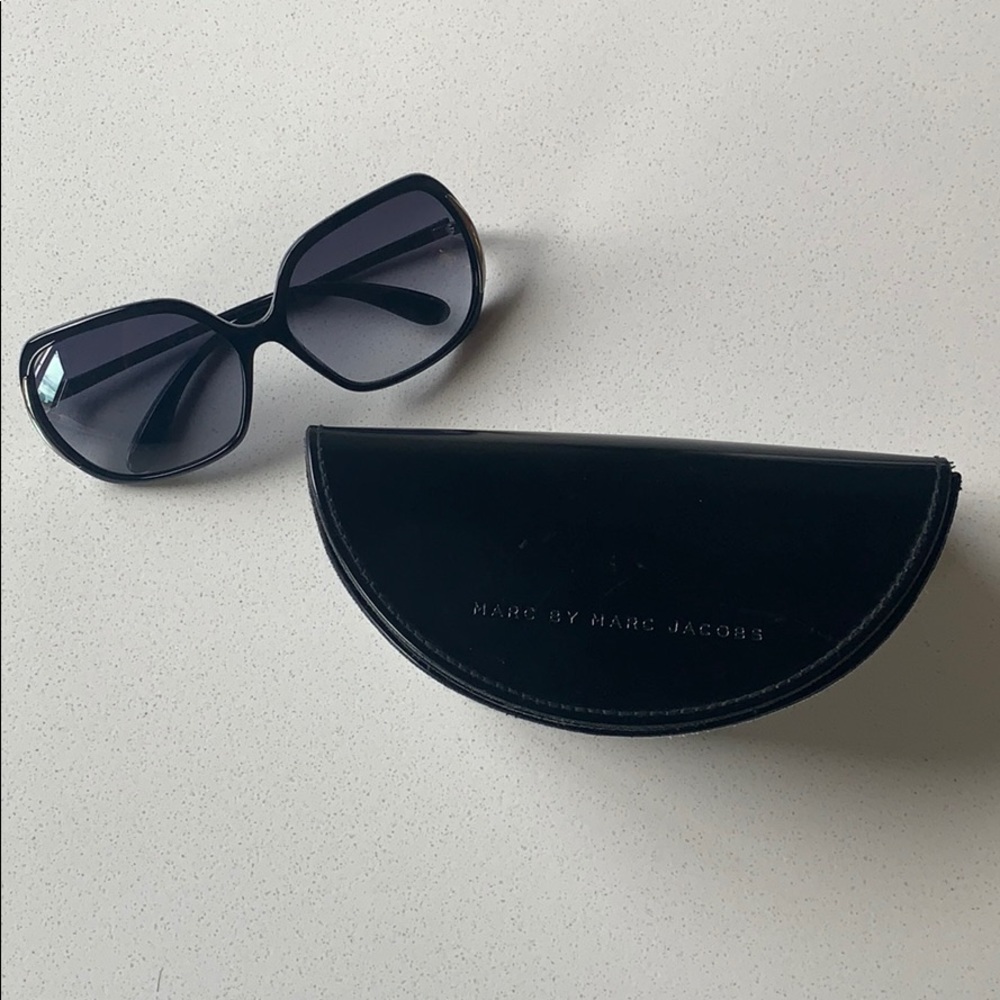 Marc by Marc Jacobs Black Oversized Sunglasses